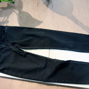 Levis "Too Superlow" black Jeans